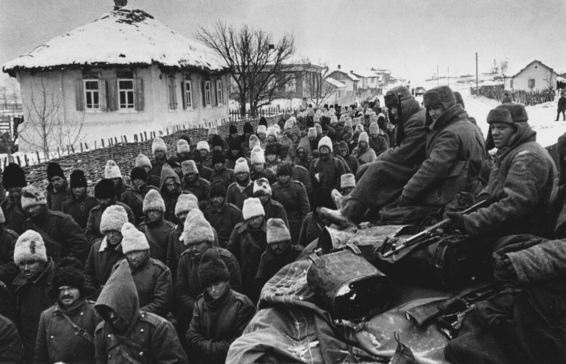 Пленные румынские солдаты