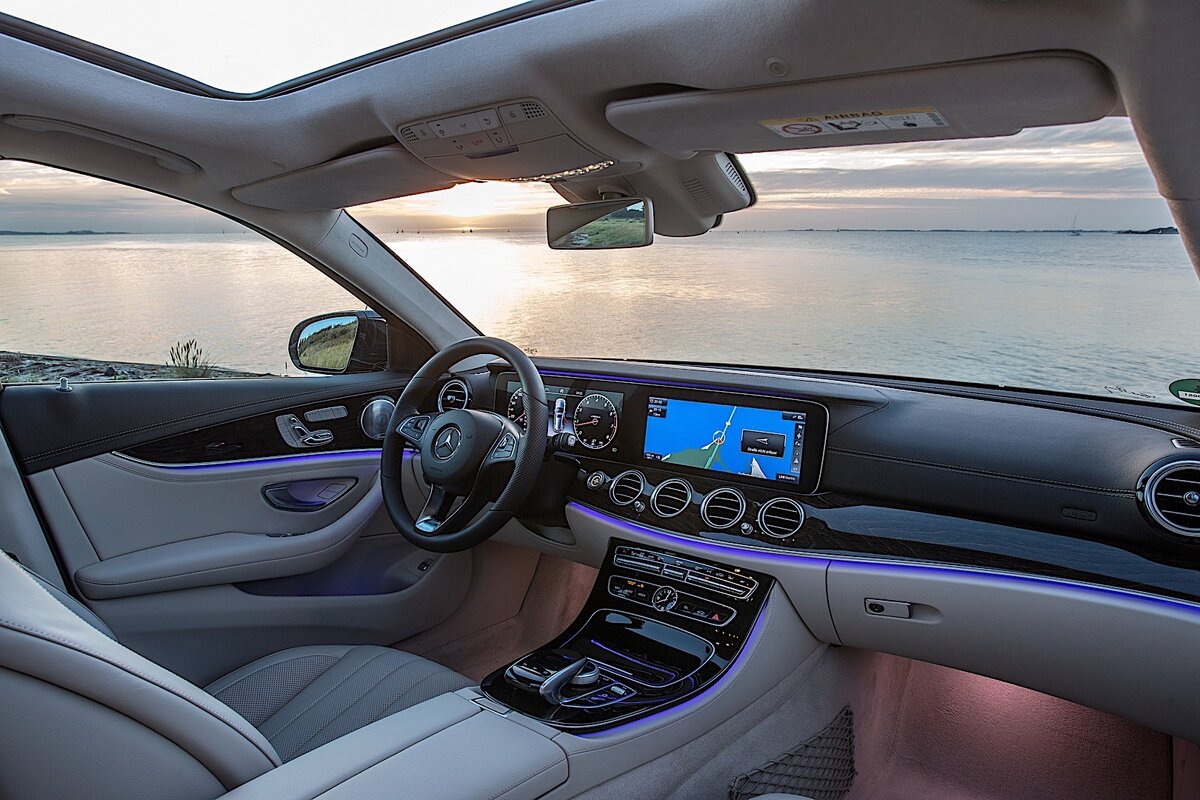 Mercedes Е класса универсал. Фотография взята с сервиса Яндекс Картинки 