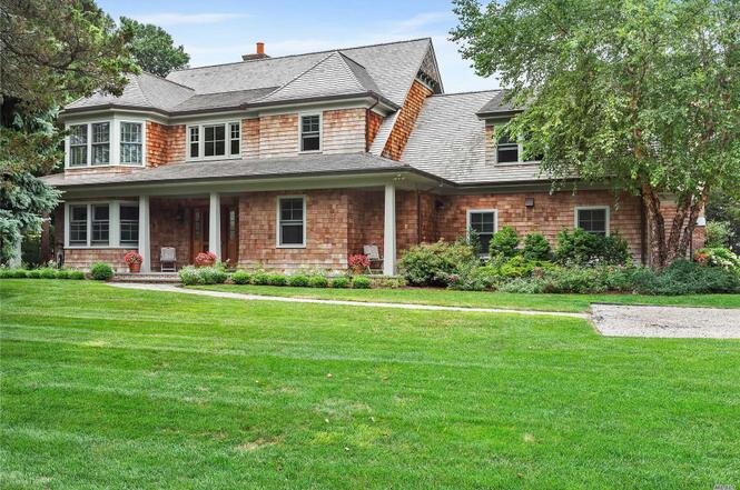 дом Навального на Лонг Айланд, бассейн и 5 спален