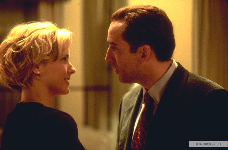 Кадр из фильма "Семьянин" с КиноПоиска. Очень красивая актриса кстати =)