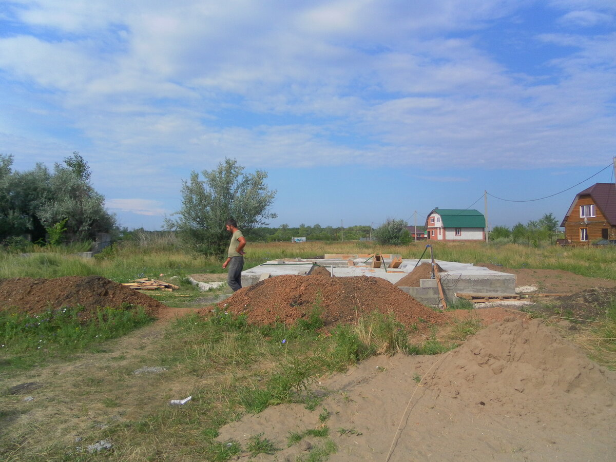 Фундамент нашего дома