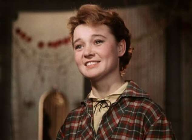 Кадр из фильма "Карнавальная ночь"