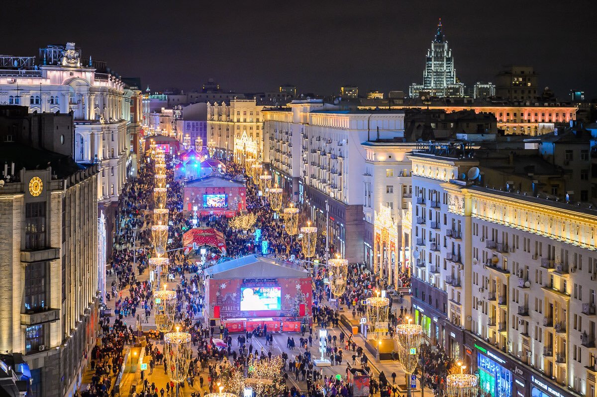 Тверская улица в новогоднюю ночь. Фото из интернета