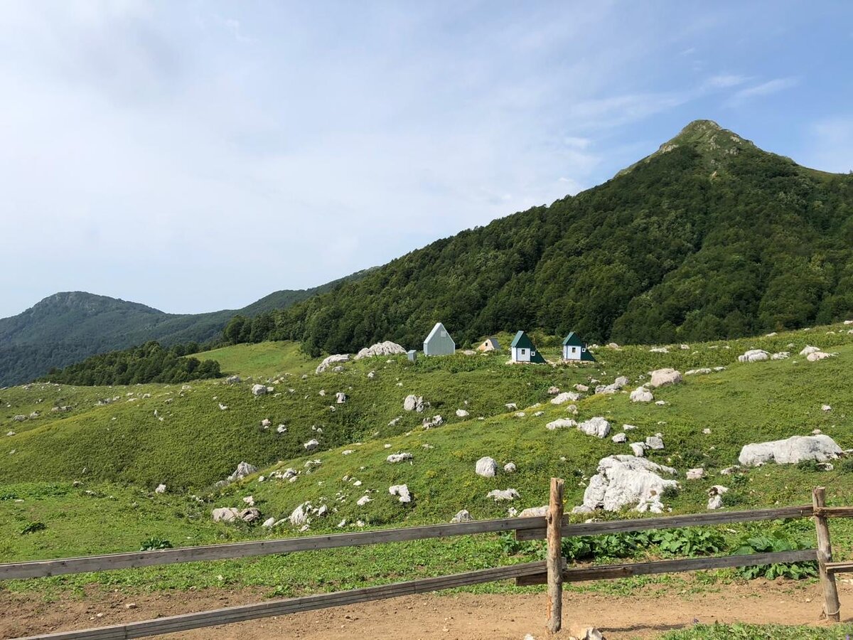 Черкесский перевал. Балаган местных.