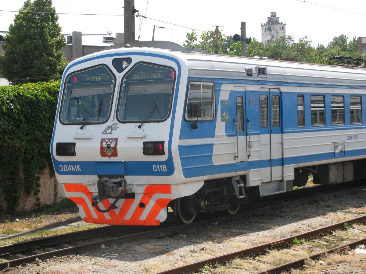 Последняя фирменная электричка...год 2009 (Листать галерею)