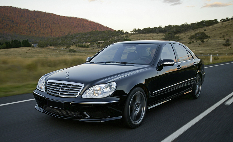 Mercedes-Benz S-Class (W220)
