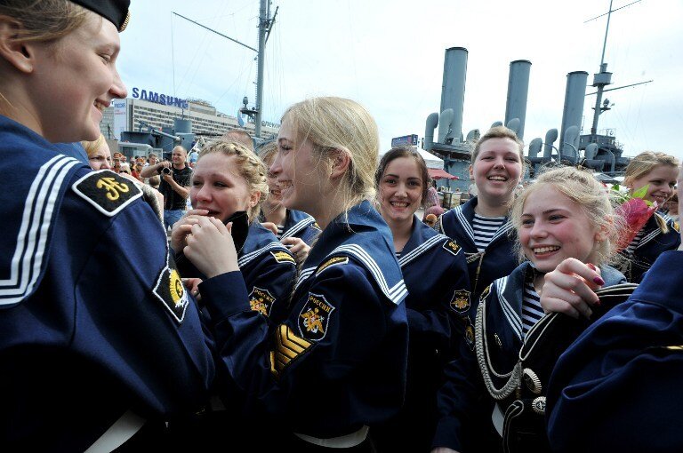  Выпускницы Санкт-Петербургского кадетского корпуса