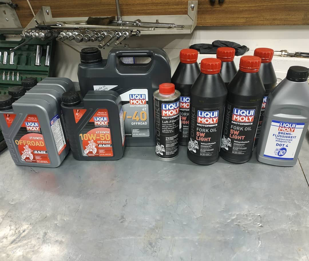 ассортимент товаров для двигателя мотоцикла