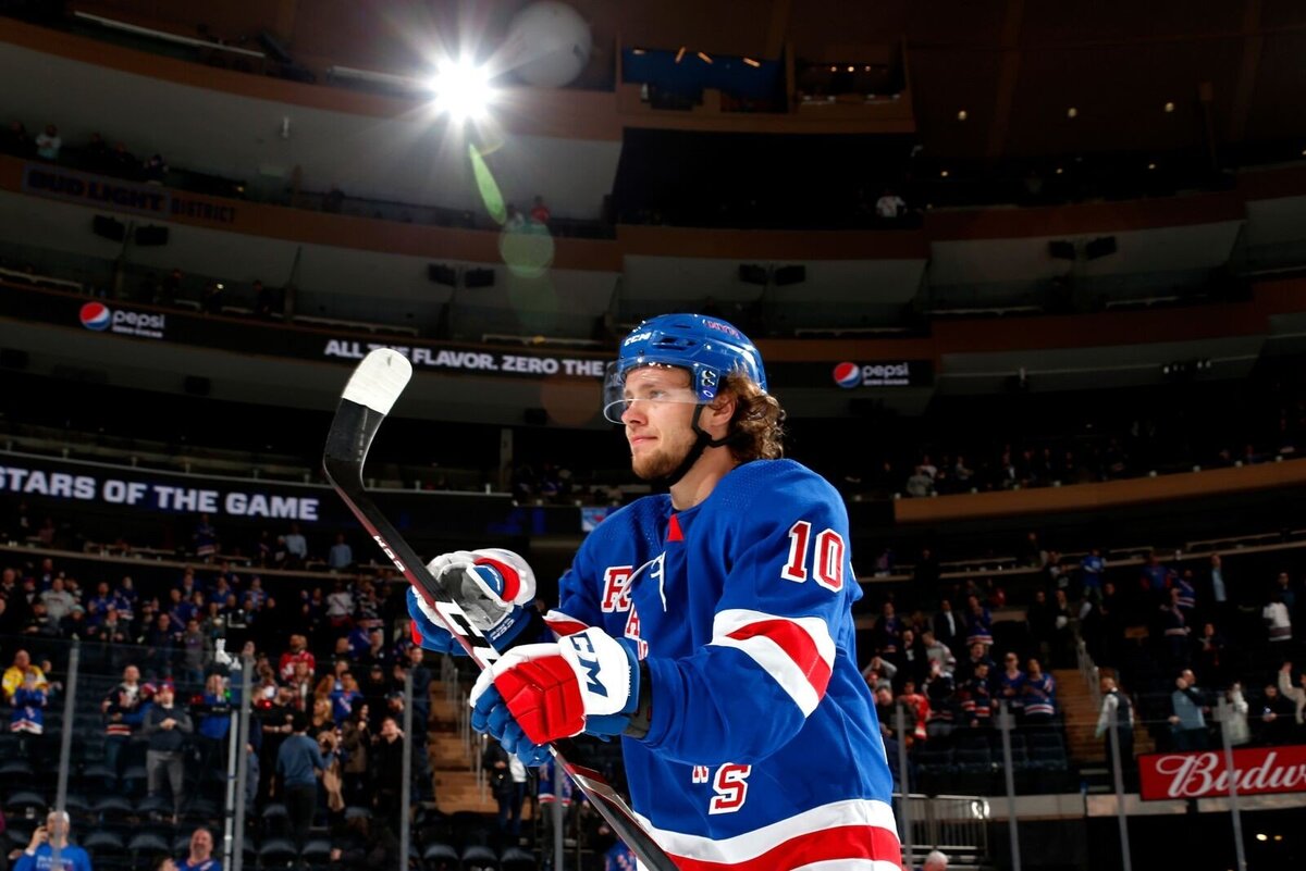 Артемий Панарин