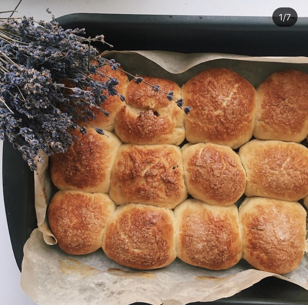 Булочки дрожжевые с начинкой из карамели ⋆ Готовим вкусно, красиво и по-домашнему!