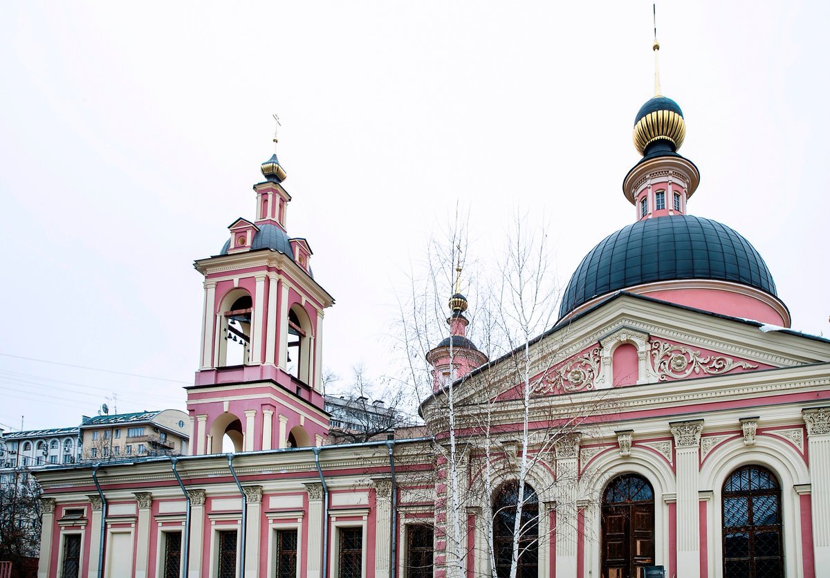 Храм великомученицы ирины в покровском. Храм великомученицы Ирины в Москве. Храм Святой великомученицы Ирины что в Покровском сайт. Храм св великомученицы Ирины на Бауманской.