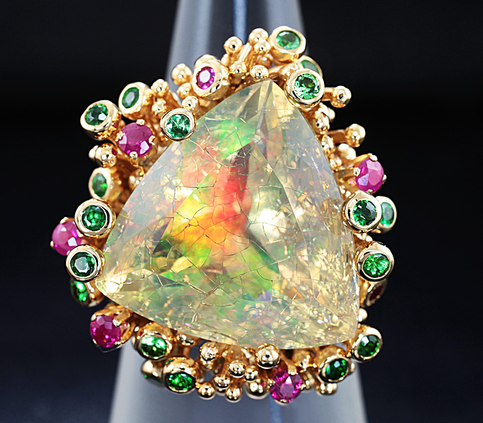 Кольцо с опалом