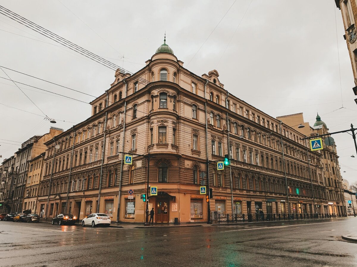 Пустые улицы Москвы (Фото с сайта unsplash.com)