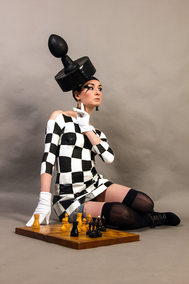 Шахматный костюм