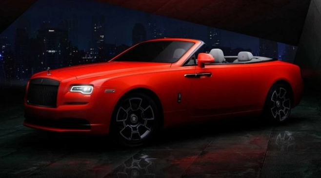 Кабриолет Dawn окрашен в цвет Eagle Rock Red по мотивам цветов вечнозеленого дерева охиа, что встречается на Гавайях