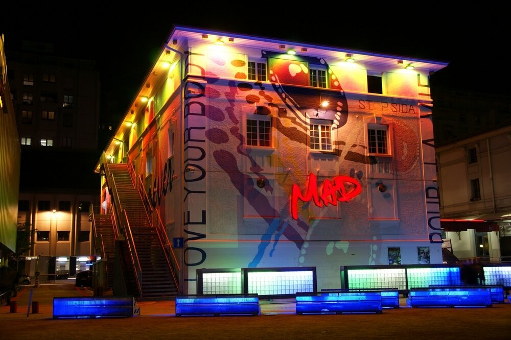 Клуб MAD в Лозанне (с) https://joybeat.com/