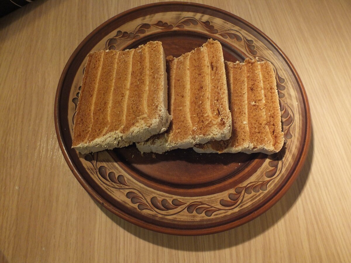 Эта немного подсохла, потому что лежала около месяца.