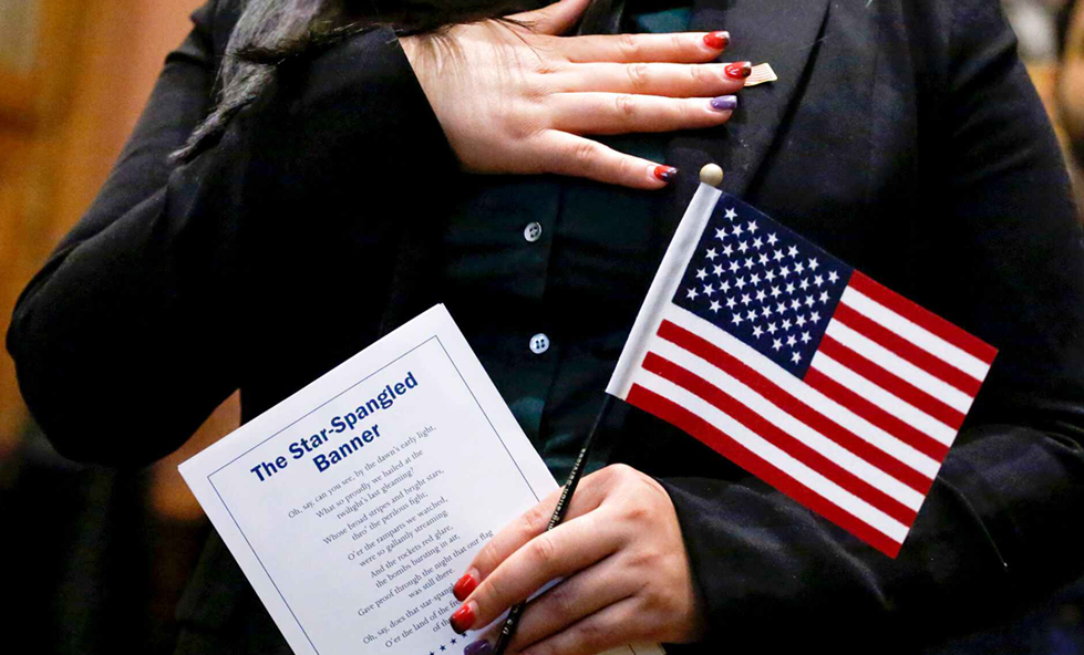 Категории граждан сша. Гражданство США. Американское гражданство. Гражданин США. Иммиграционная виза в США.