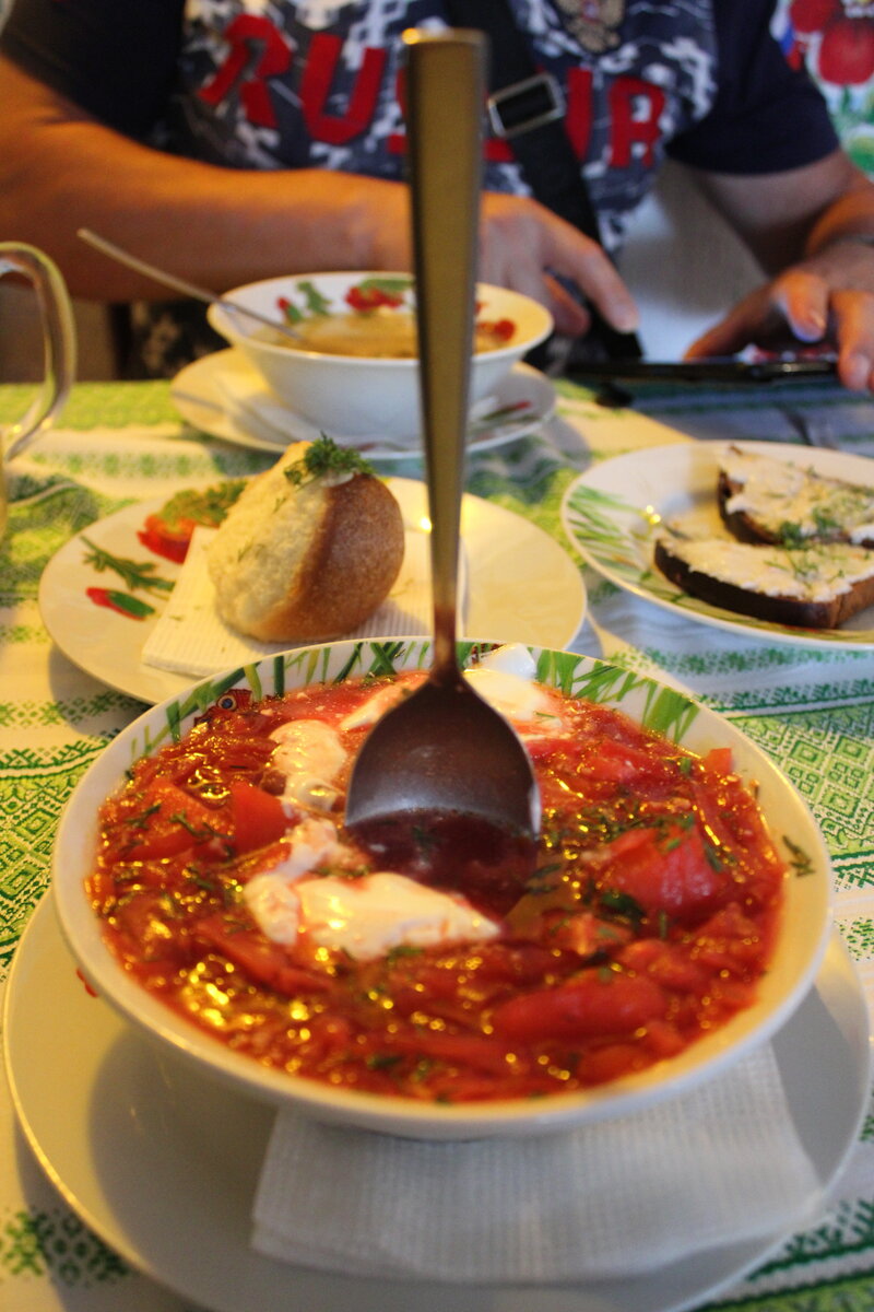 Просто борщ в севастопольской кафешке)
