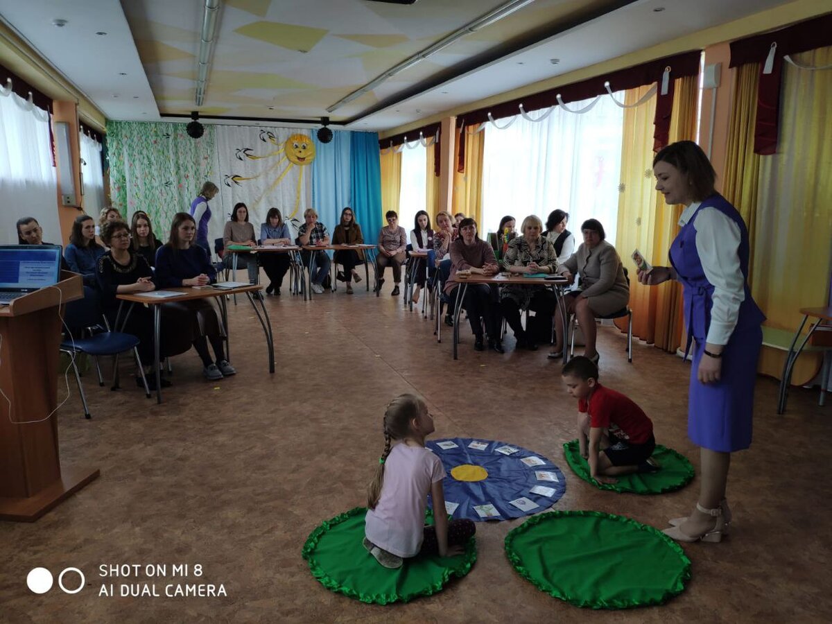 Педагоги-психологи и учителя-логопеды разрабатывают в Белогорске дидактические  игры | Белогорск.рф | Дзен