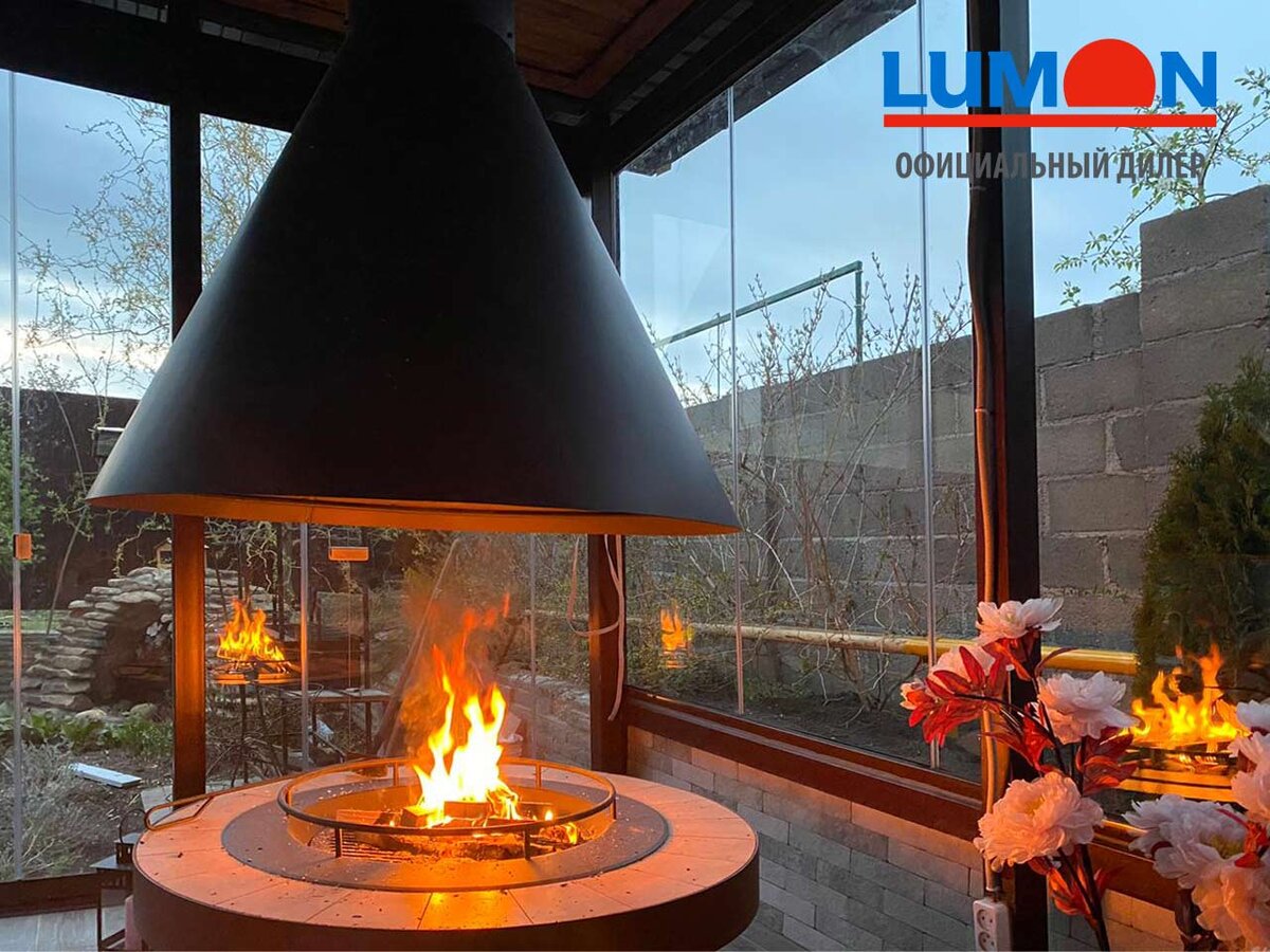 Та же беседка с раздвижным остеклением