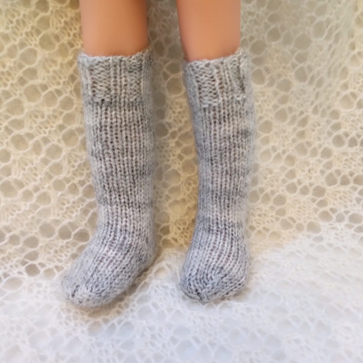 Magic Stripe Basic Socks Pattern (Knit)