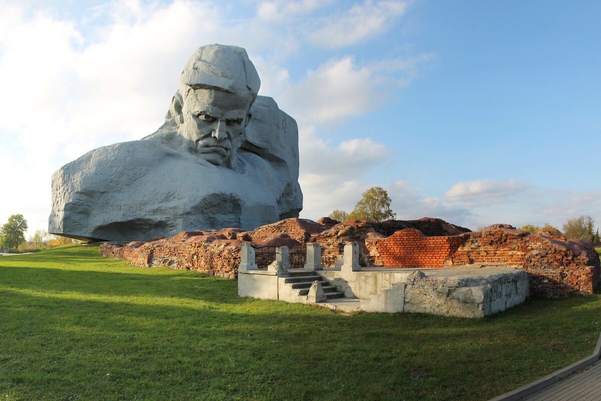 Брестская крепость мемориал картинки