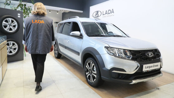   В российских автосалонах наблюдается дефицит автомобилей Lada Largus Даниил Шалонников