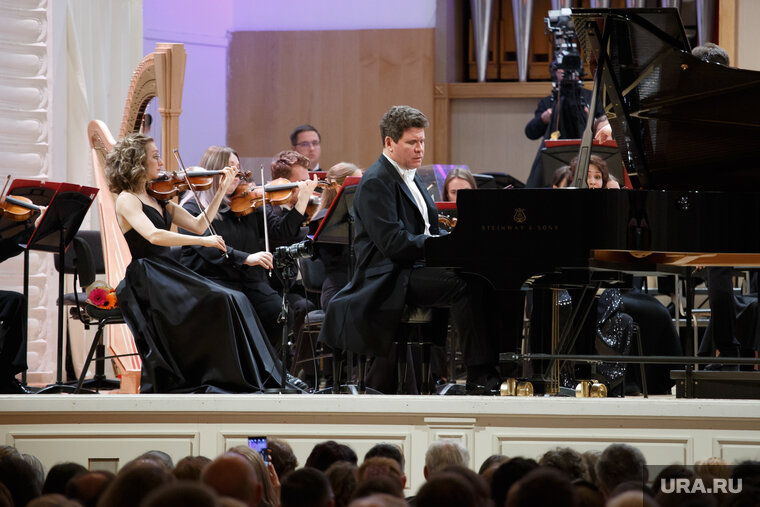    Публика Екатеринбурга любит Мацуева и быстро раскупает билеты на его концерты