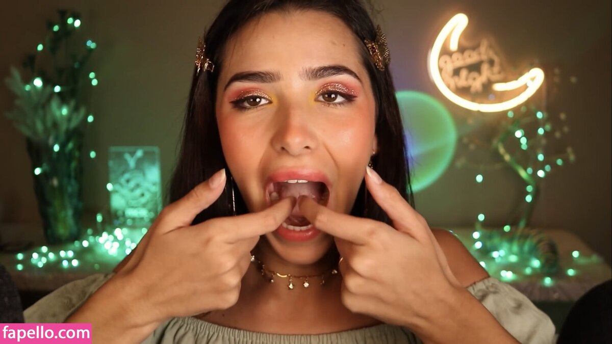 GLOW ASMR Sharon Du bois Tongue Mouth Open Licking.