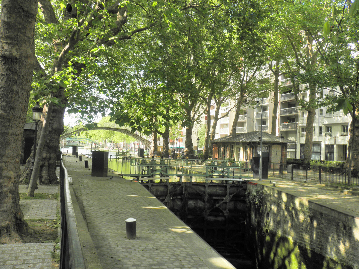 ©AzurevaMarinaBOOKS