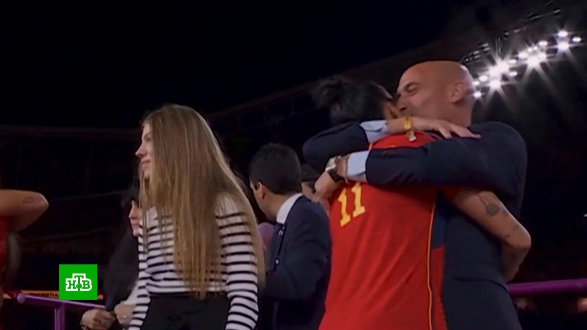    Рубиалесу грозит тюремный срок из-за скандала с поцелуем