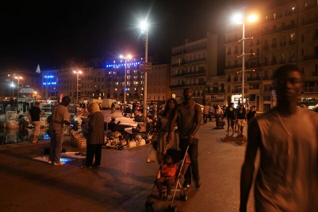 Французы на набережной Марселя