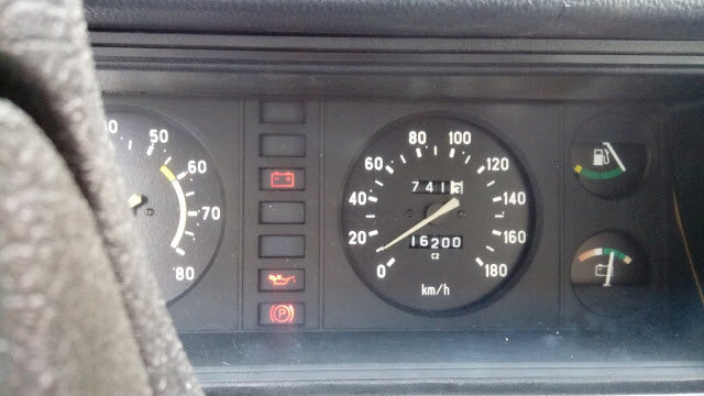 Не горит лампа зарядки аккумулятора, нет заряда. Что делать? ВАЗ-2107 ...