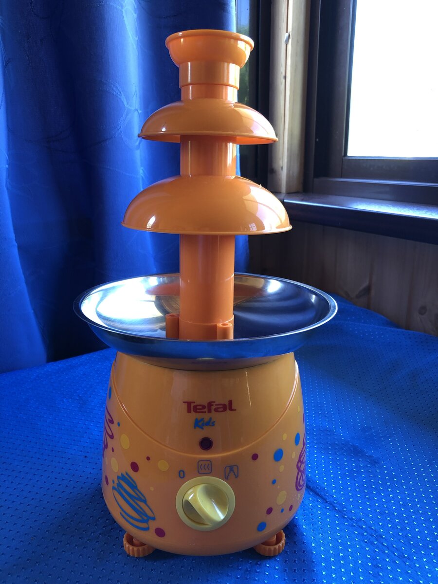 Выглядит наш фонтан вот так. Устройство достаточно примитивное