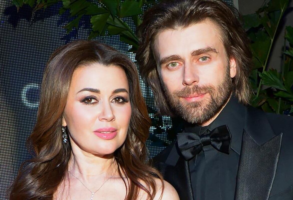 Анастасия Заворотнюк