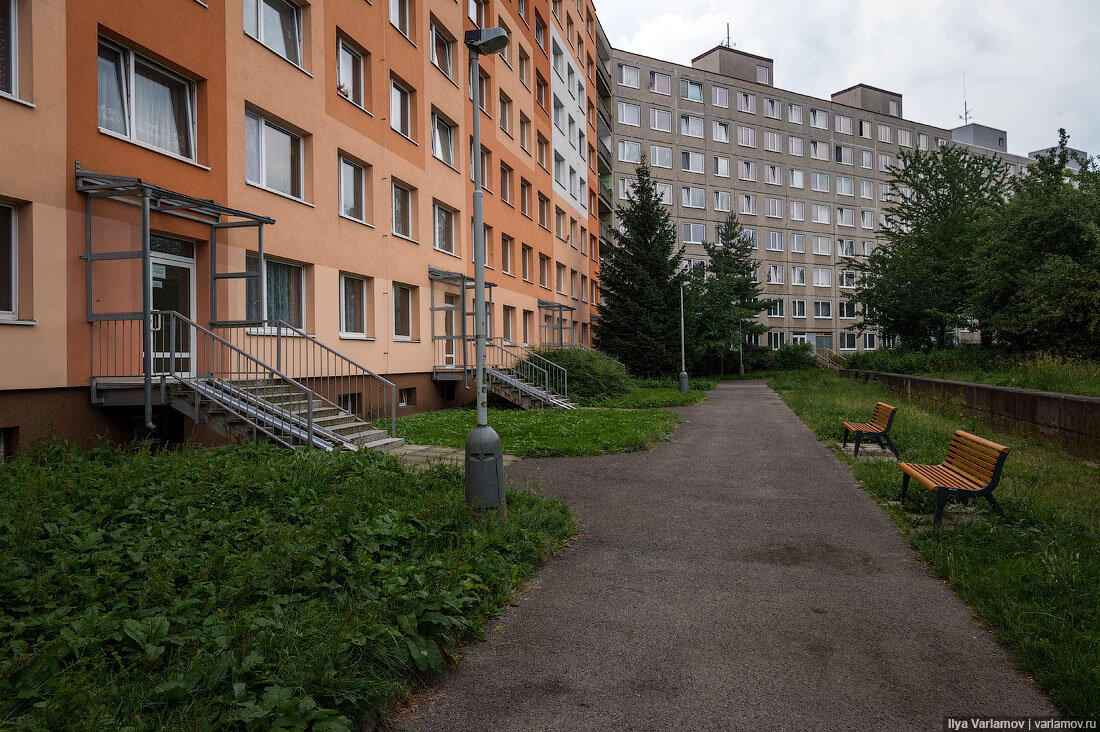 Комфортная городская среда загоняет людей в клетку | Илья Варламов | Дзен