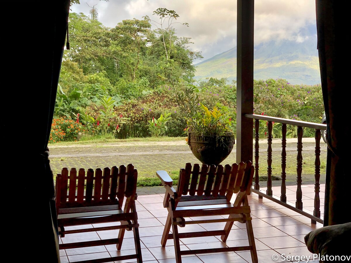 Такое предлагают отели вдоль озера