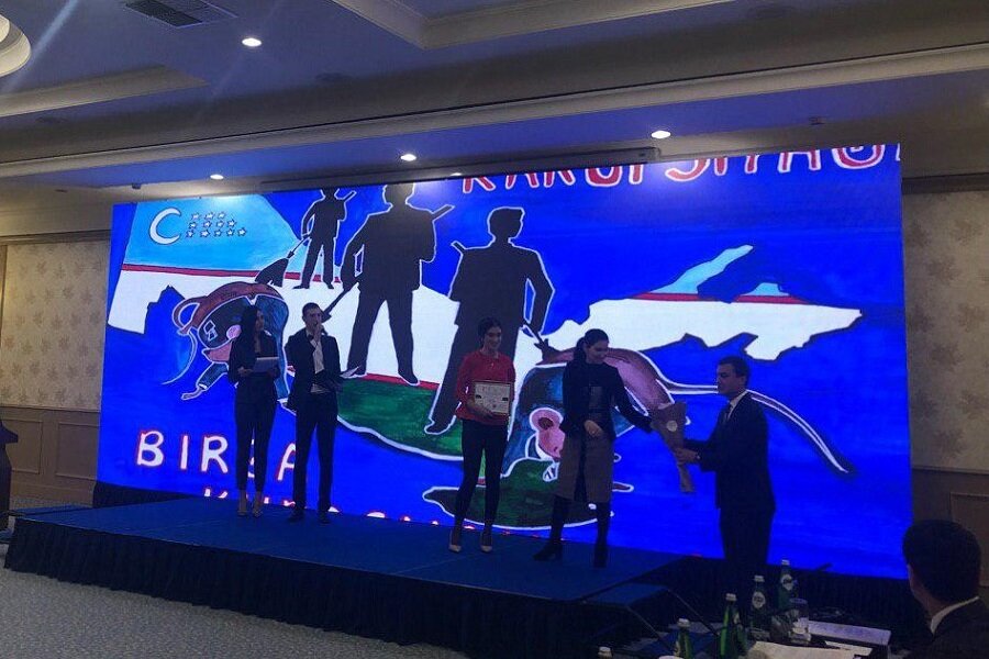 13 декабря 2019 года в конференц-зале гостиницы «Wyndham Toshkent» прошёл республиканский этап конкурса среди студентов вузов республики по теме «Молодёжь – сторонник правдивости и законопослушания в служении стране»