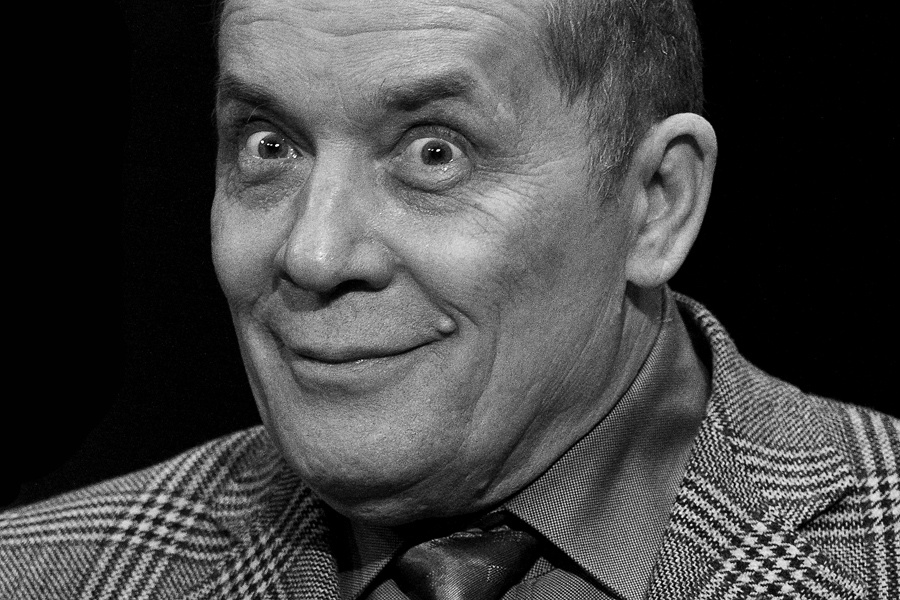 Теперь немножко постарел, что делать,.....жизнь.