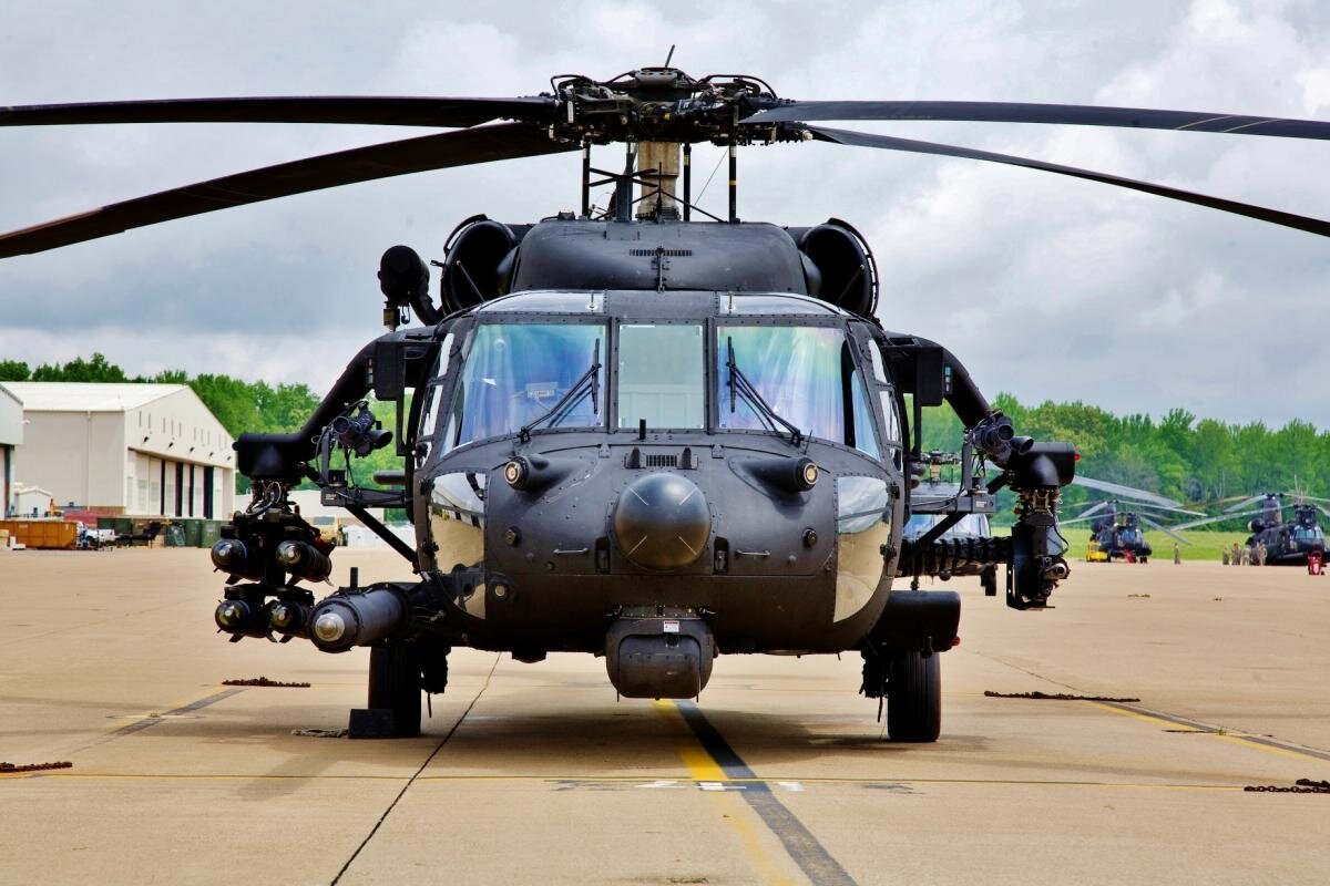 Sikorsky UH-60 Black Hawk -        