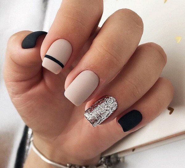 Nails & Co