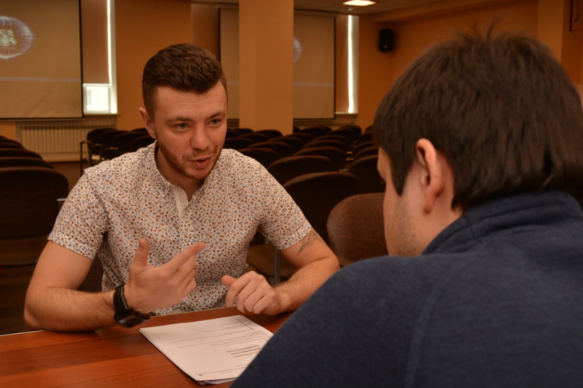 В активных продажах, вы сами решаете, кому стать вашим клиентом!