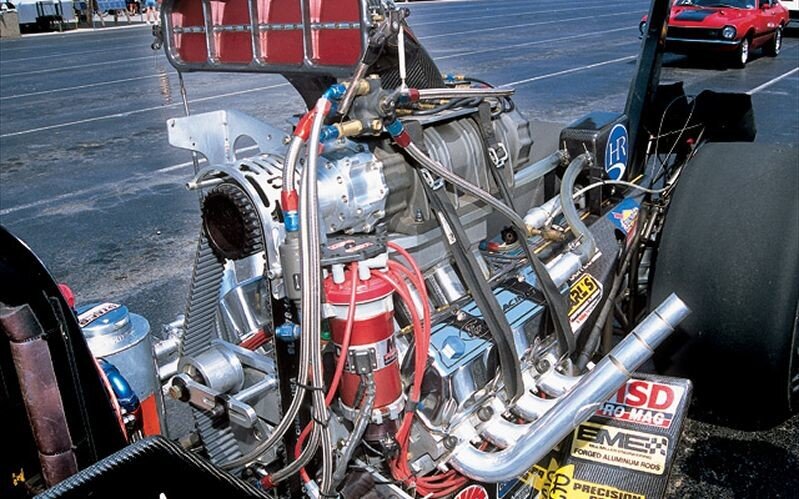 Двигатель болида Top Fuel Dragster 