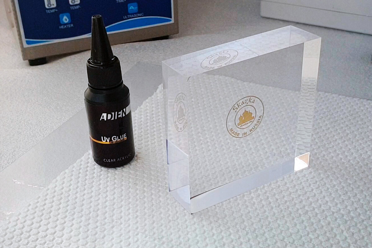 Как клеить оргстекло