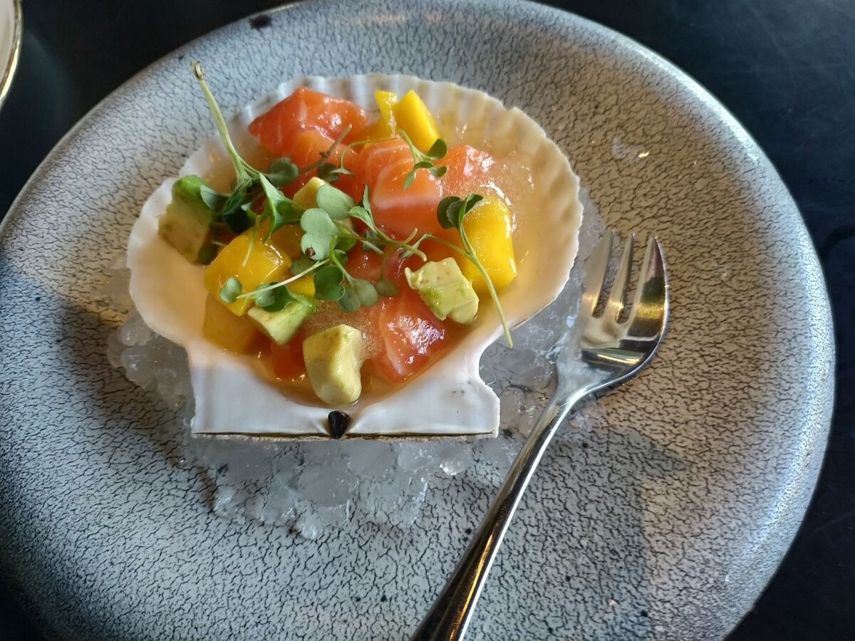 Ещё недавно - 8 марта, мы сходили в ресторан (впервые в жизни на большую сумму). И казалось, что дальше будет только лучше. А потом, с изоляцией и коронавирусом все круто изменилось 😔