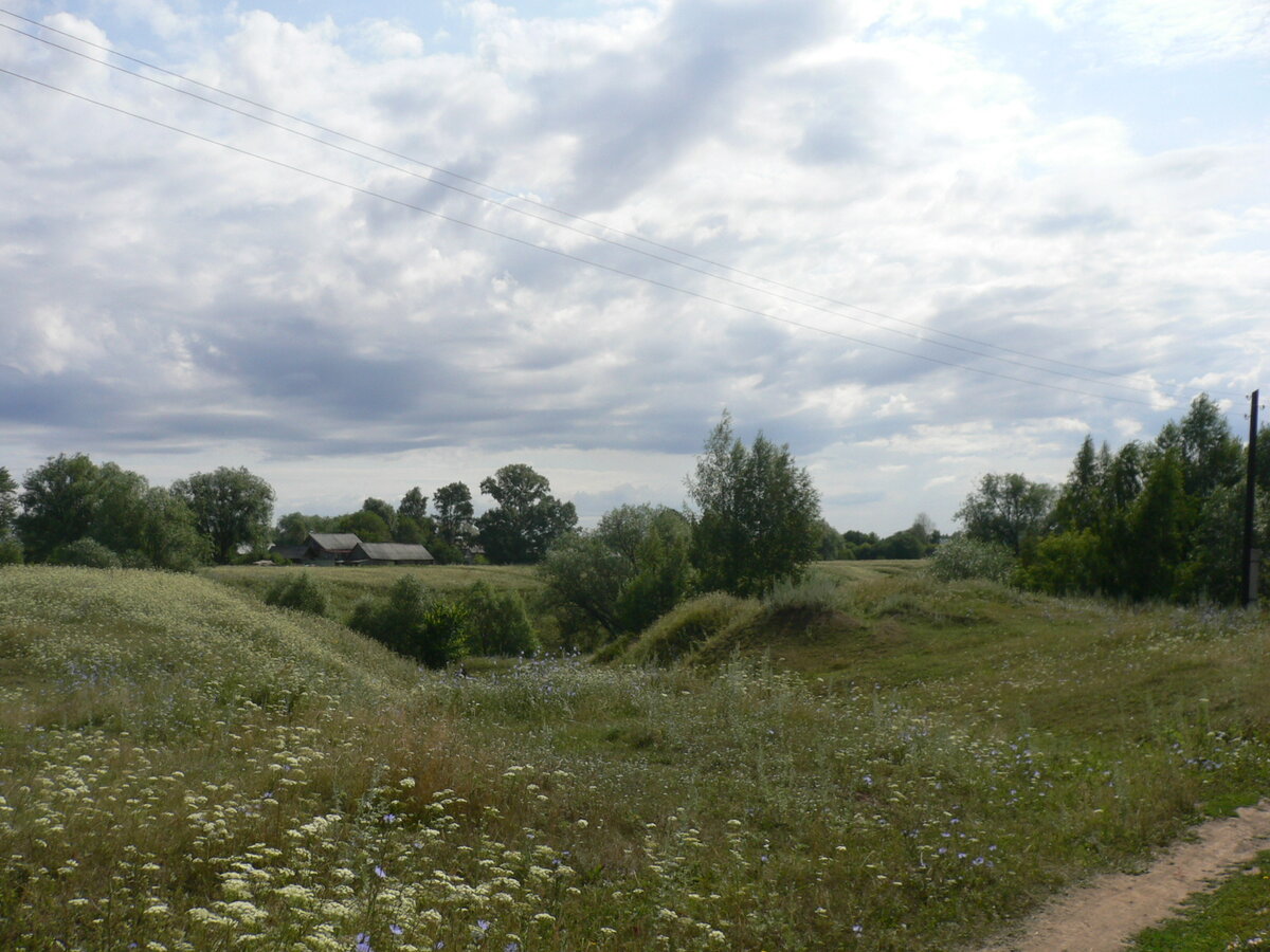 Один из видов деревни Чембулат. Из архива автора.