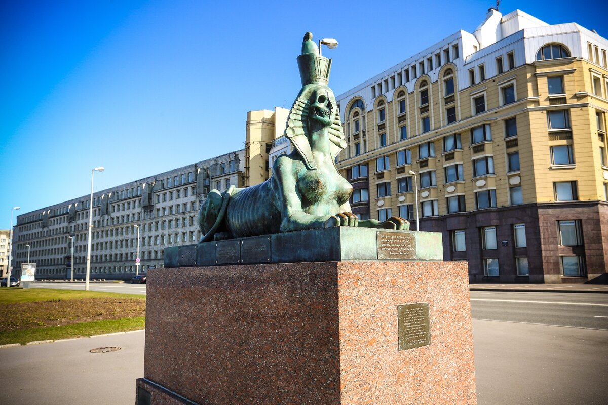 Памятник «невинно убиенным» ростов. Ростов на дону парк строителей жертвам репрессий. Ростов на дону памятник жертвам политических репрессий. Мемориал в ростове на дону. Памятники в ростове на дону жертвам репрессий.