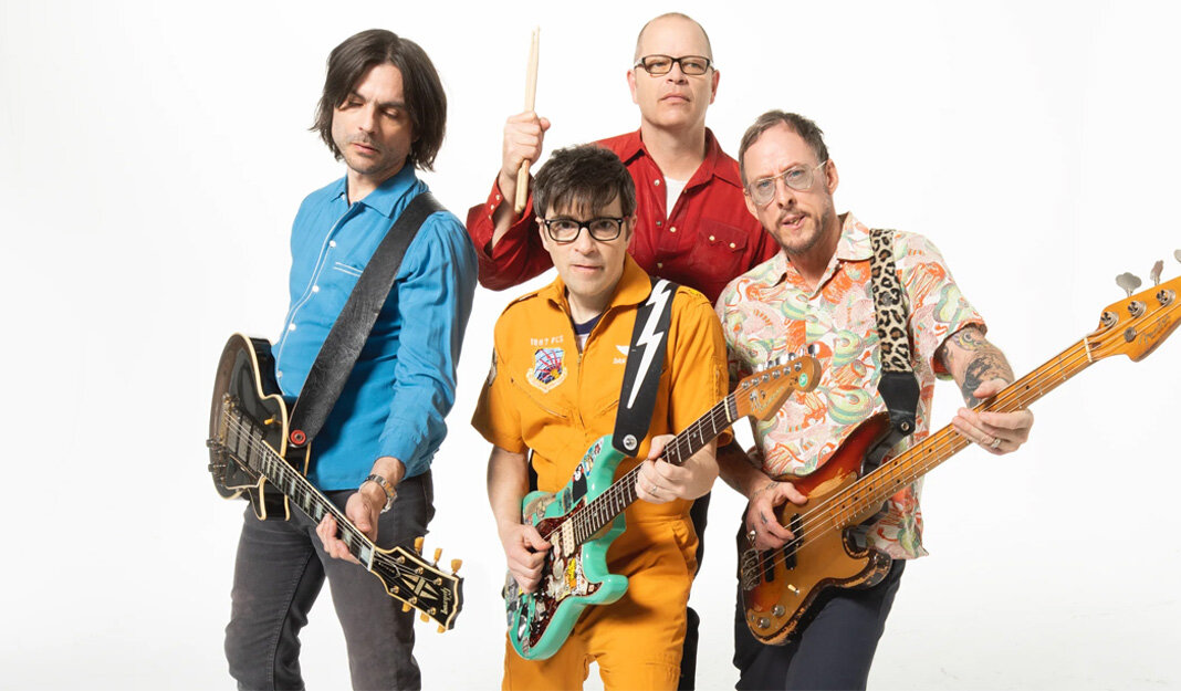 Weezer / фото Sean Murphy / Источник: https://pitchfork.com/news/weezer-delay-album-and-share-new-song-hero-listen/