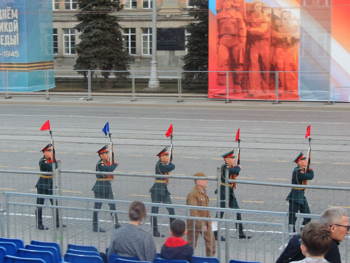 План парада победы в екатеринбурге